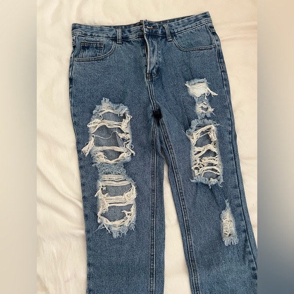 Distressed Jeans - Picture 10 of 10